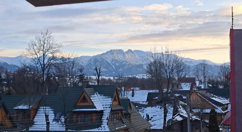 波罗宁 Pokoje Goscinne Pod Losiowkami 4星级 民宿 客房