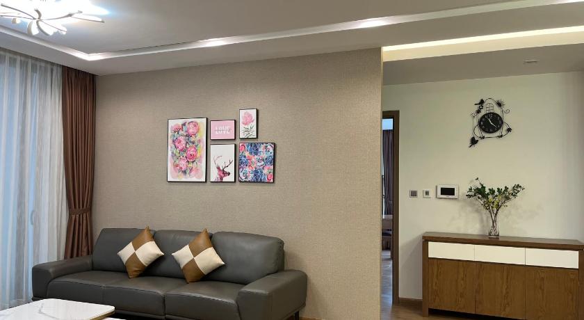 Vinhomes Metropolis Luxury Apt 3Br near Lotte photo