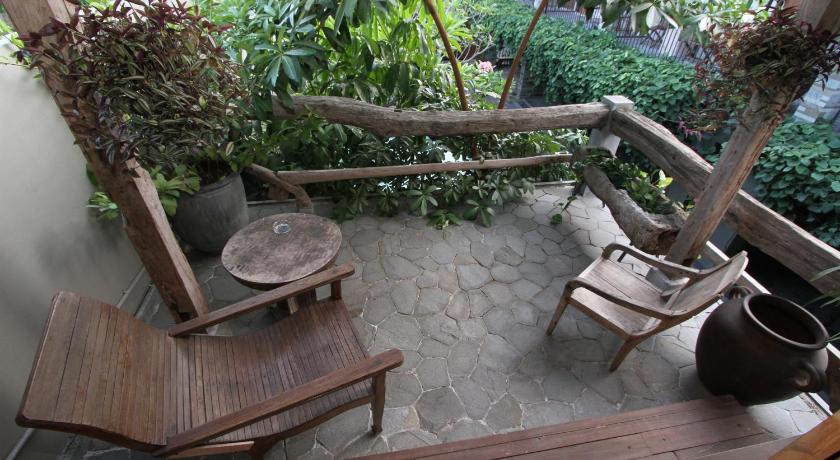 Image of Suite 10