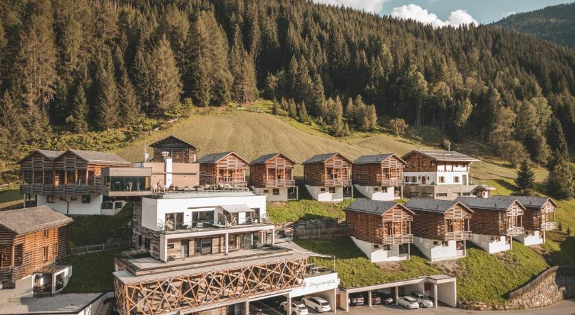 Boutique Hotel und Chalets Bergwiesengluck — Hotel in See