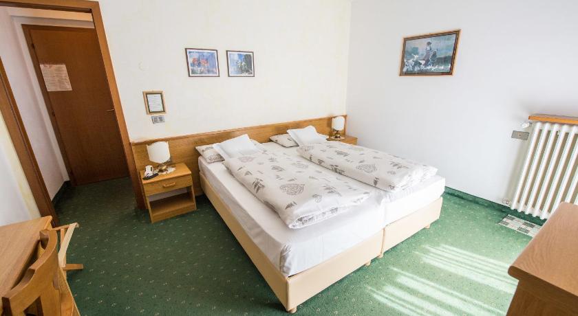 Image of Double or Twin Room 6