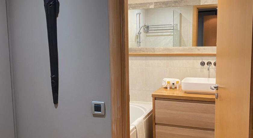 Image of One-Bedroom Apartment - 6 avenue Branly 5