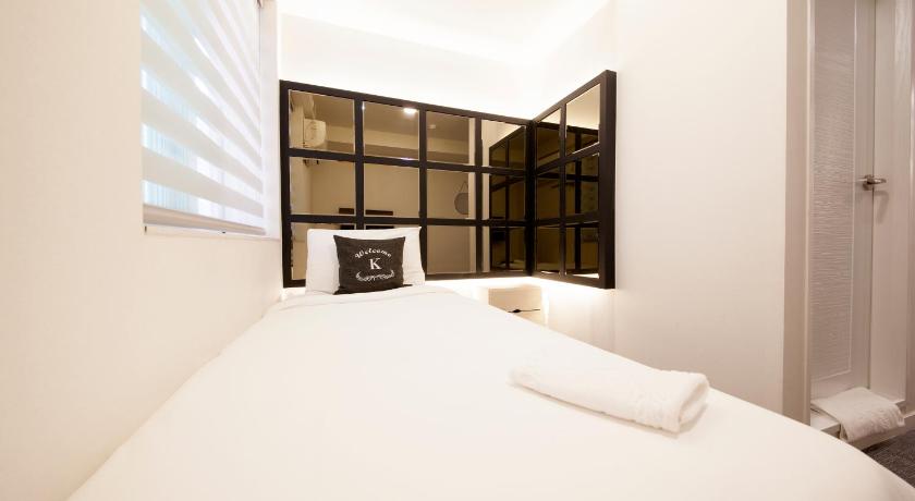 Image of Standard Single Room 4