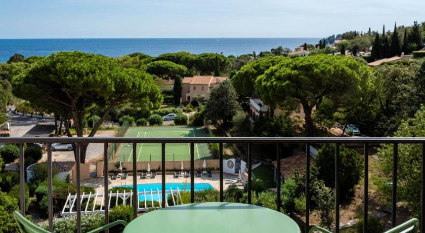 Hotel du Parc Cavalaire sur Mer — Hotel in Cavalaire-sur-Mer