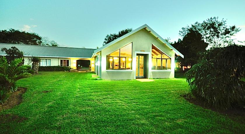Drakensberg Inkosana Lodge — Hotel in Cathkin Park