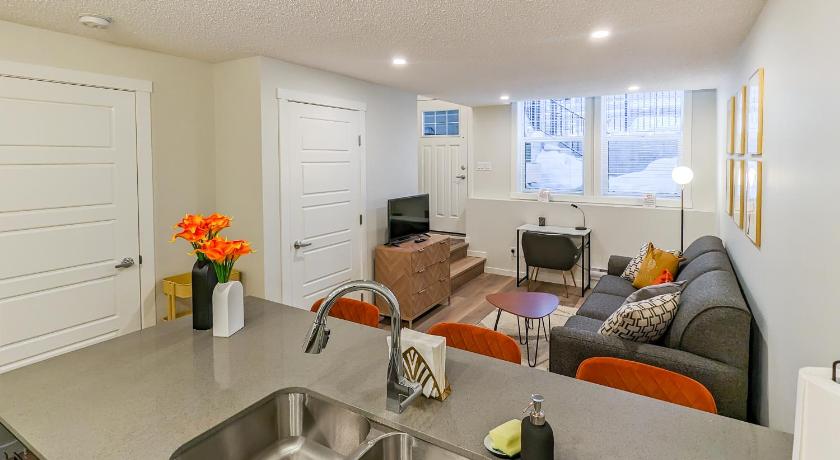 GLOBALSTAY. New Apt in Cranbrook. Free str parking - image 15
