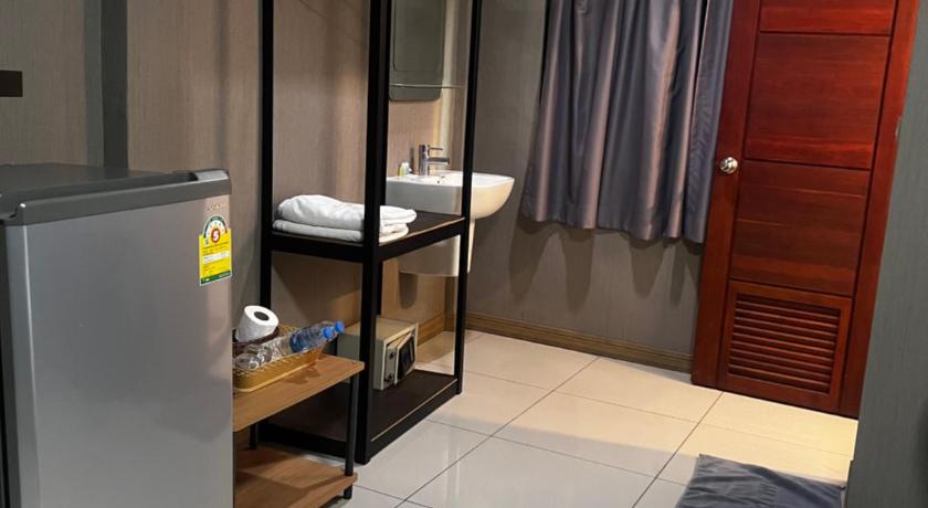 Pattaya Apsara Inn 5-Star Guesthouse lobby