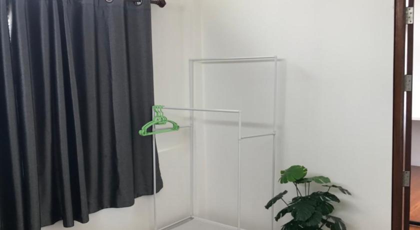 チョン・トーン Ban Suk Jai 3つ星 ゲストハウス レストラン