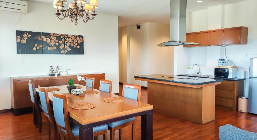 Seminyak Square Hotel And Villas - image 20