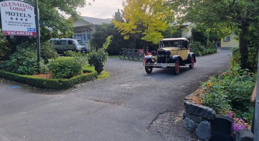 Glenalvon Lodge Motel photo