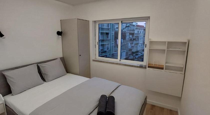 アルマダ Lisbon South Bay Rooms 3つ星 ホテル スイート