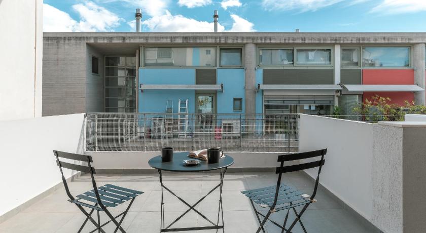 Olala Soho Apartments photo