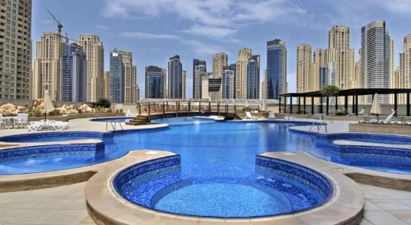 LUXURY 4 BEDROOM APARTMENT IN MARINA - image 5