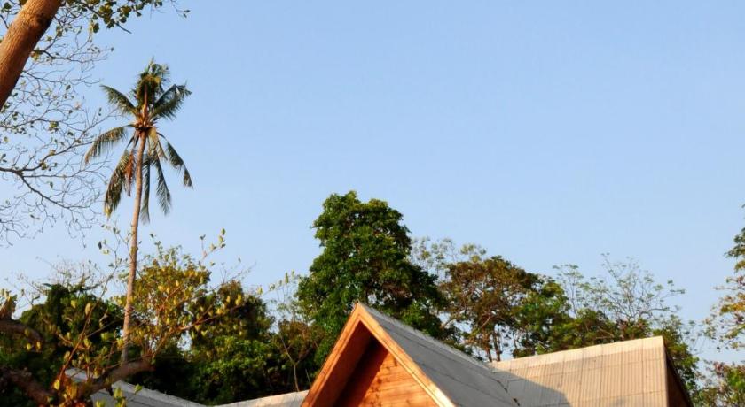 Image of Beachfront Bungalow 1