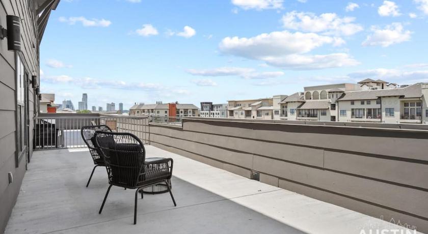 オースティン Balcony Views and Ideal West Campus Austin Location 4つ星 宿泊施設 外観