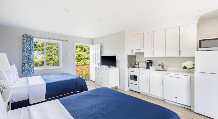 Hartman's Briney Breezes Beach Resort photo
