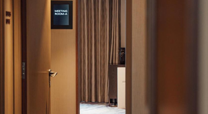 Image of Club Deluxe Double 15