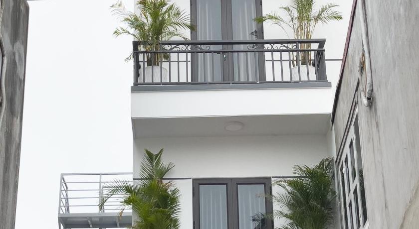 Adal Motel - image 7