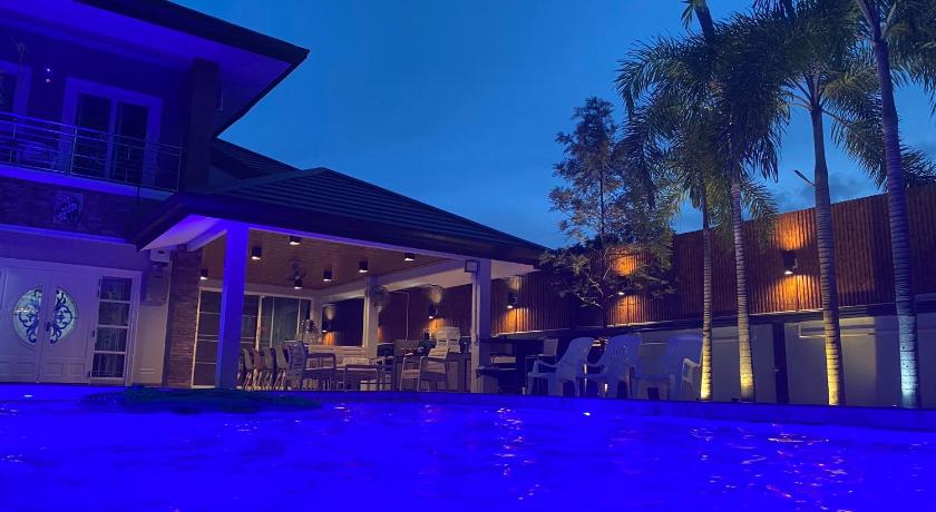 Let's Chill PoolVilla Pattaya Najomtien & Sattahip - image 4