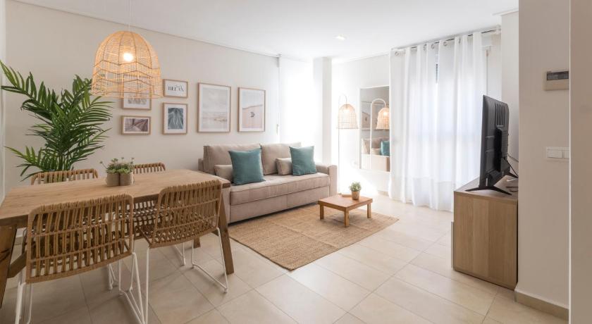 Beach &amp; Port — Hotel in Gandia