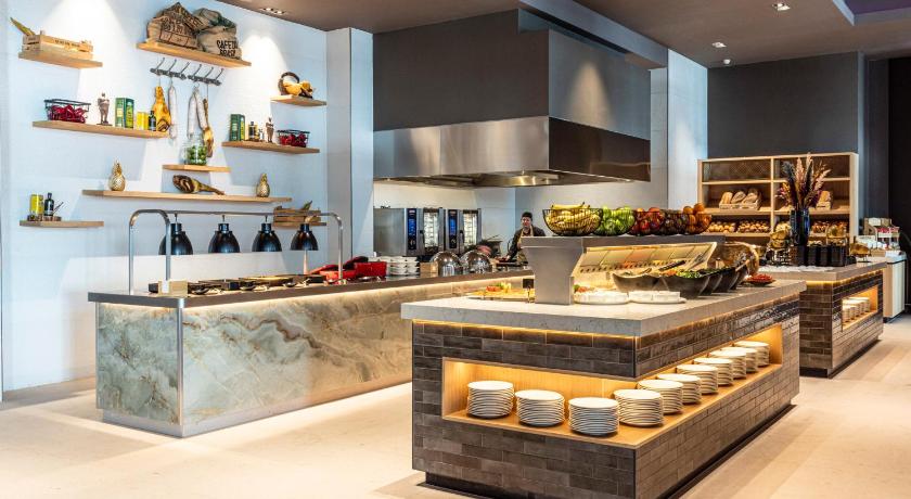 Van der Valk Hotel Sneek photo