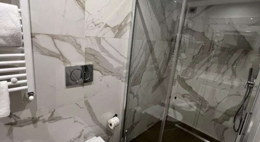 Image of Quadruple Room 2