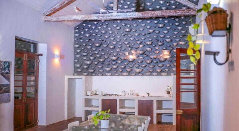 Knight Inn photo