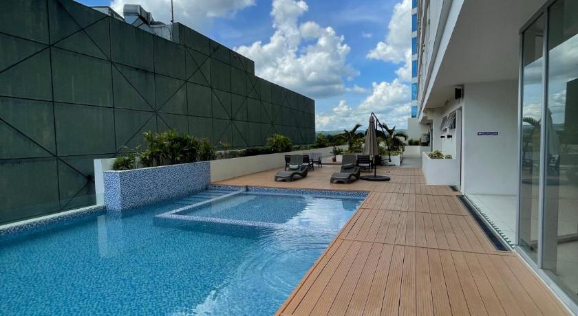 INSPIRIA 1803 Studio Unit with Balcony beside Abreeza Mall Davao photo