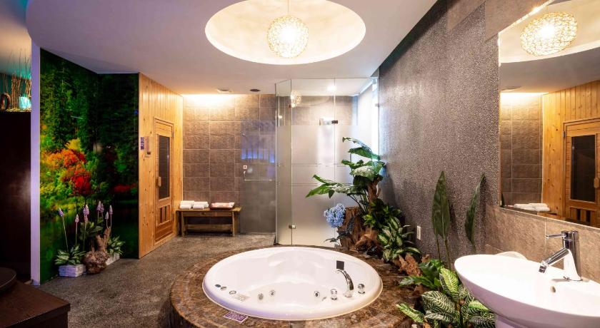 Taipei Only Love Motel Hotel room