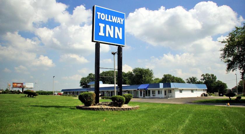 Tollway Inn Beloit photo