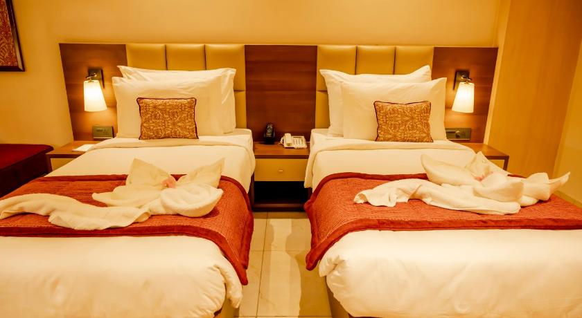Hotel Pahadi photo