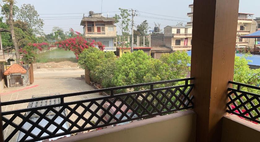 Chitwan Palace photo