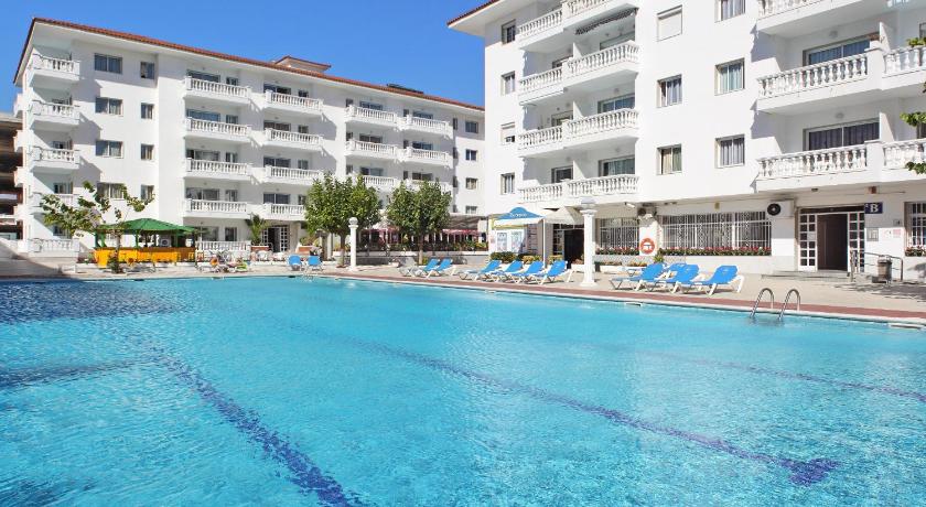 Europa Apartments photo