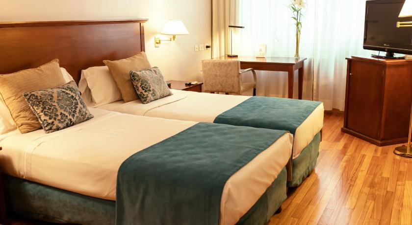 Image of Standard Twin Room 0