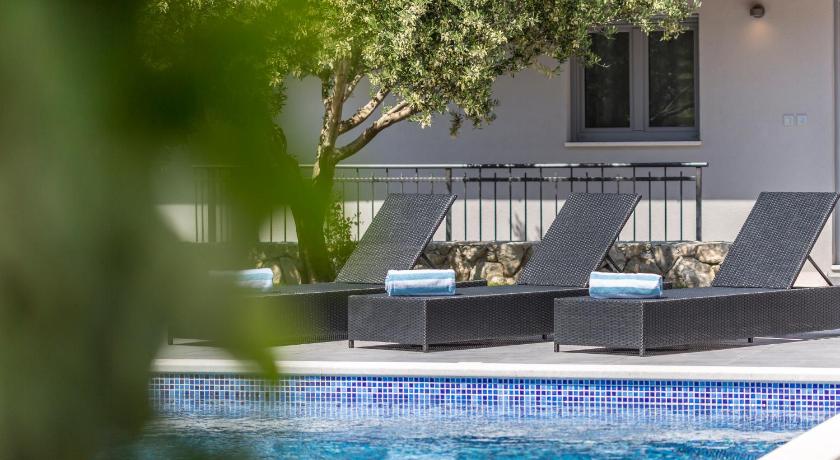 Luxury Villa Sarina with pool in Split center photo