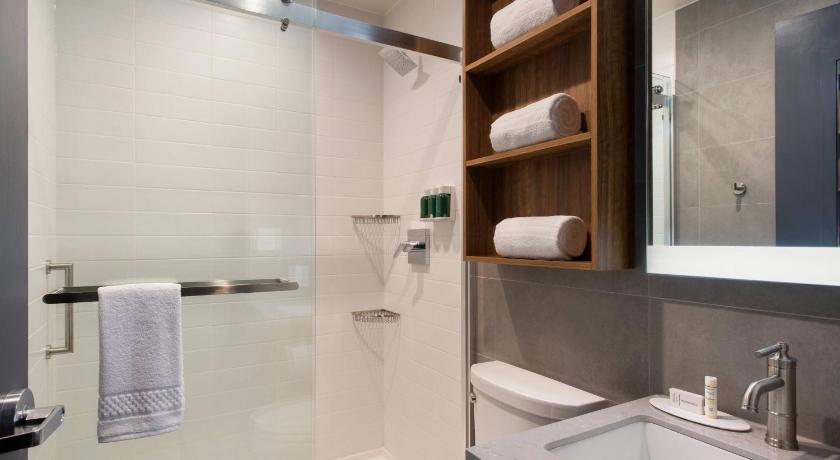TownePlace Suites by Marriott New York Long Island City/Manhattan View photo