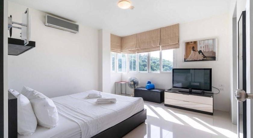 Image of Two-Bedroom Apartment with Balcony 8