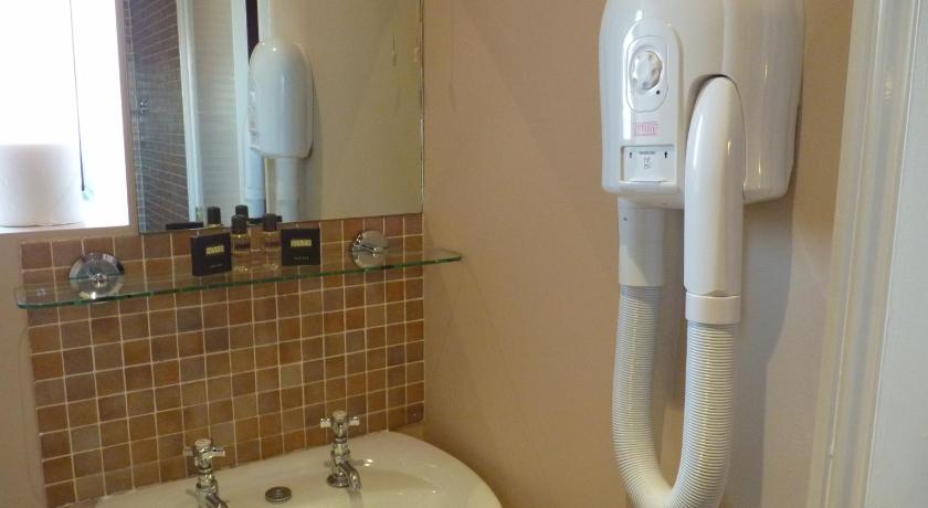 Image of Small Twin Room 12