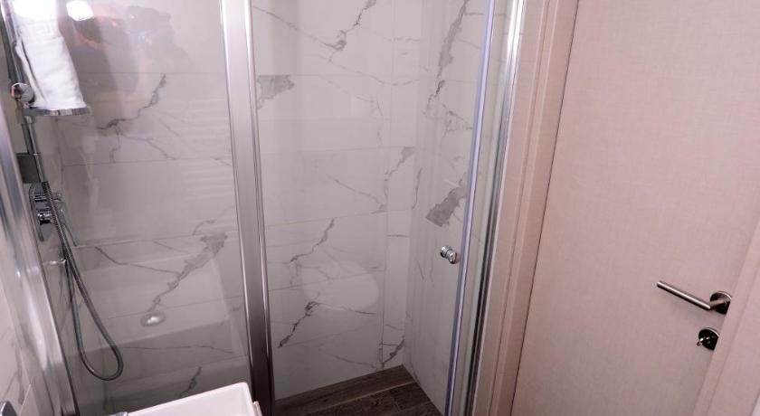 Alexandar Square Apartments photo