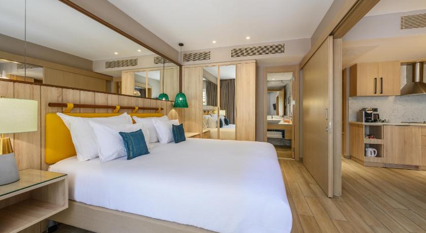 Image of Family Suite with Pool Access 0