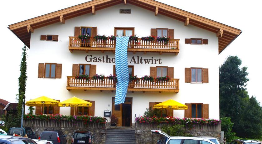 Gasthof Pension Altwirt photo