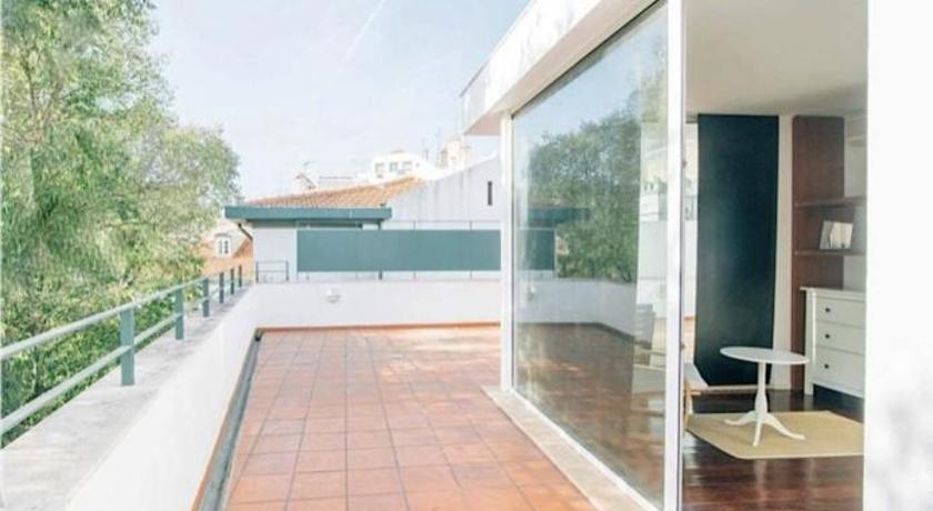 Belong Staying and Feeling - Casa da Se photo