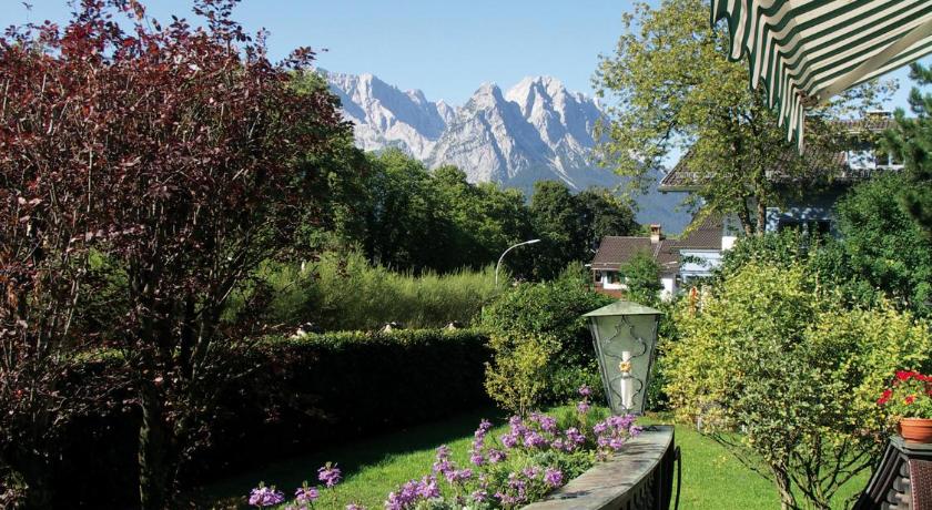 Hotel Aschenbrenner photo