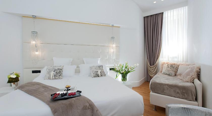 ローマ Argentina Residenza Style Hotel 4つ星 ホテル プール