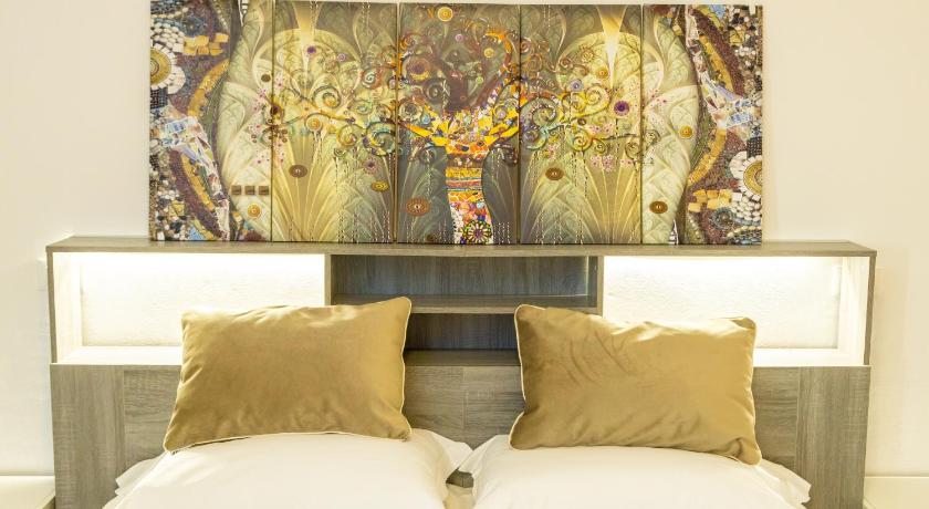 Image of Deluxe Room 0