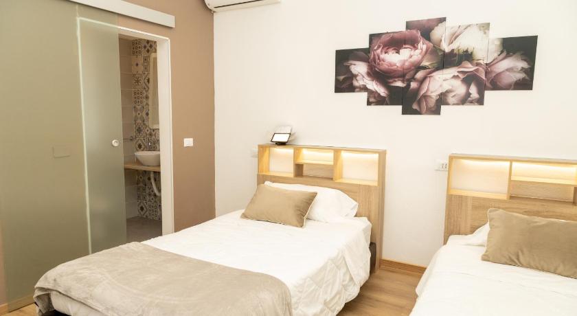 Image of Twin Room 3