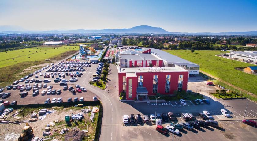 Hotel Alinalex - Paradisul Acvatic — Hotel in Brasov