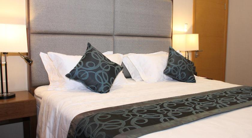 Image of Deluxe King Room 6