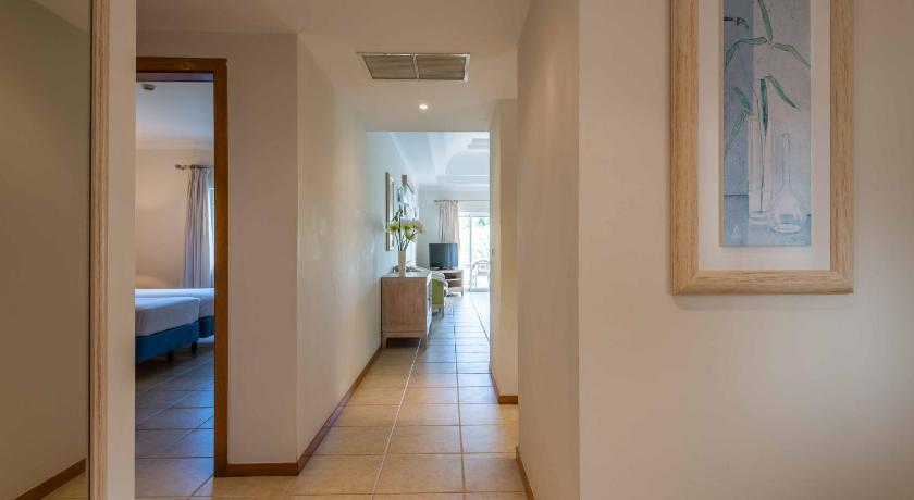 Image of Two-Bedroom Apartment with Pool View 14