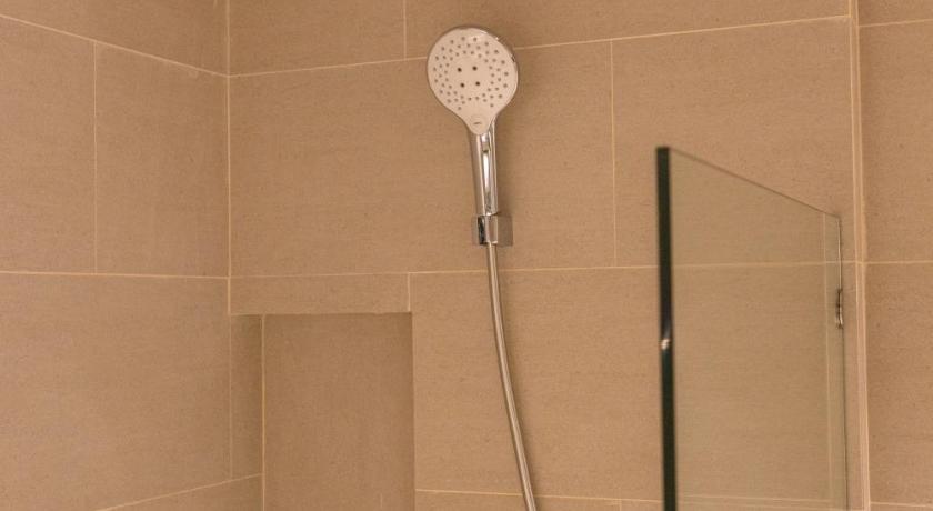 Image of Pool Access Room 15